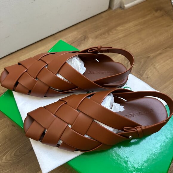 Men's Bottega Veneta Leather Sandals - Picture 6 of 8